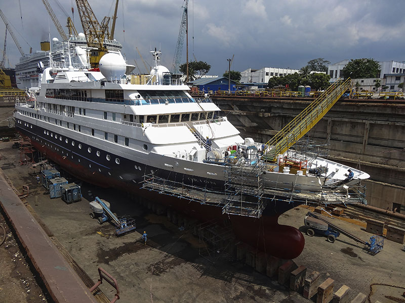 Expedition-ship-Orion-in-Sembawang-shipyard,-Singapore-000056406146_Full--shiprepairers-liability